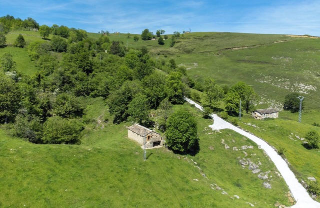 Cosy cottage in Los Valles Pasiegos, Cantabria: Lo Lucas 1920