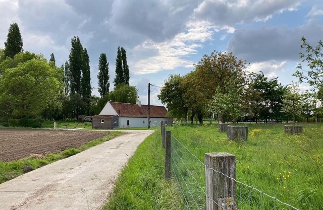 Cosy Cott, een verborgen logeerplek in het landelijke Poeke.