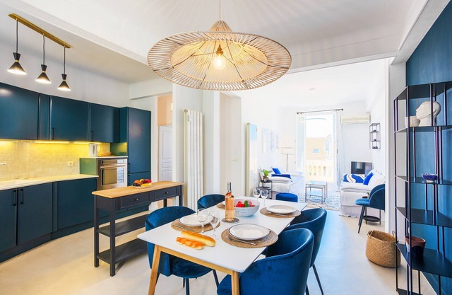 COSY GARNIER AP4281 by Riviera Holiday Homes
