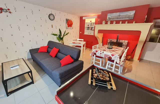 Cosy Getaway for 2: Electric Car Charging, Near Toul, Lorraine Regional Park