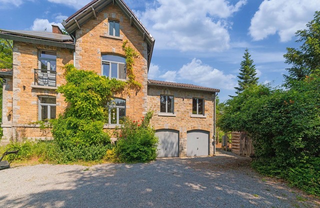 Cosy holiday home in Modave with garden