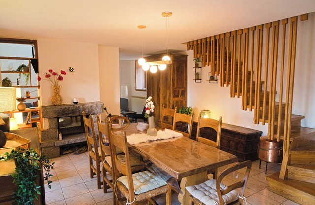 Cosy mountain home ideal for families and friends.