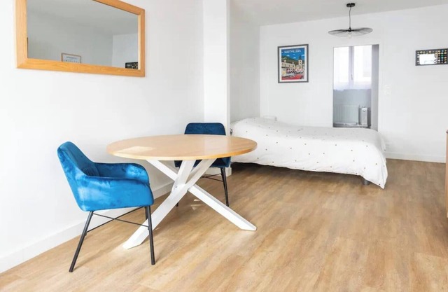 Cosy "Pinot Meunier" studio in the heart of Hautvillers