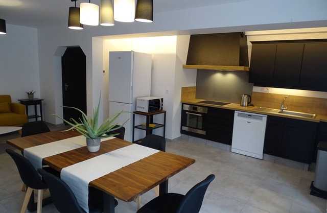 Cosy renovated house near the lake