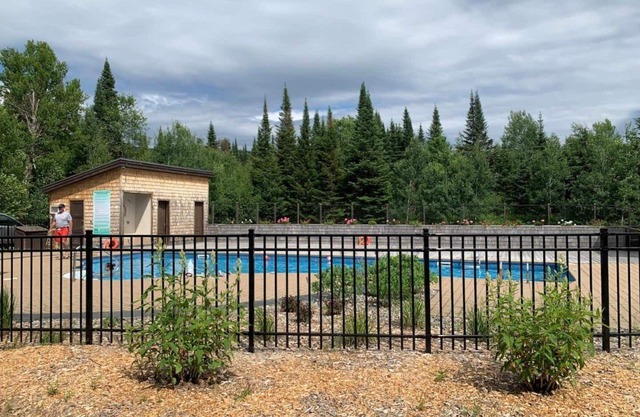 Cote Nord Chalet Jolene 5 bedroom spanCITQ 261446