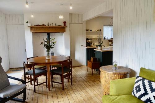 Cotswolds Swedish Cottage