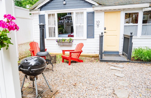 Cottage 10 - 1 Bedroom w/Loft/1 Bath