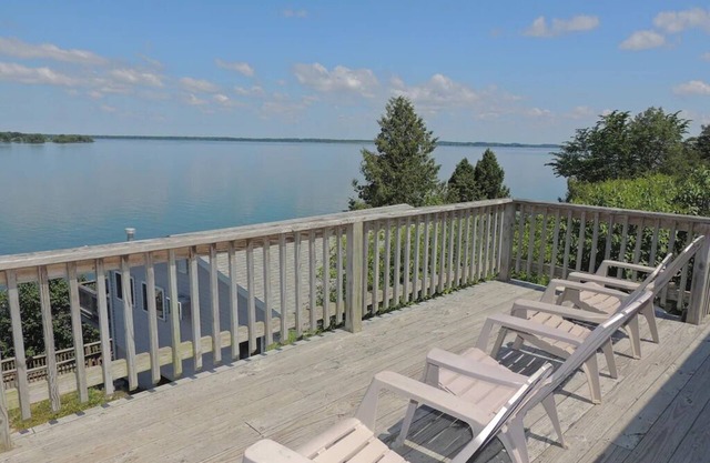 Cottage #10 - 3 bedroom/1 bath