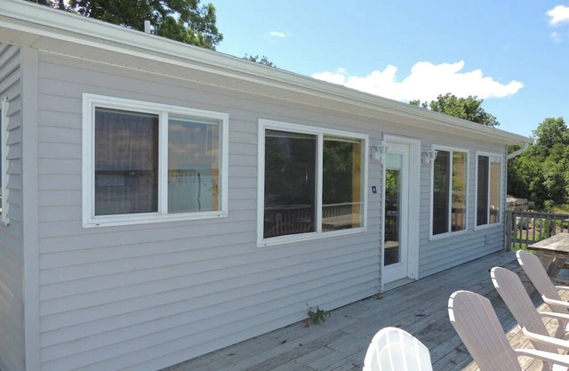 Cottage #11 - 3 bedroom/1 bath