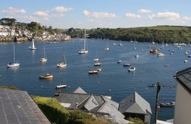 Cottage (2 bedrooms - 3 beds) Polruan Fowey-stunning views over the estuary+sea