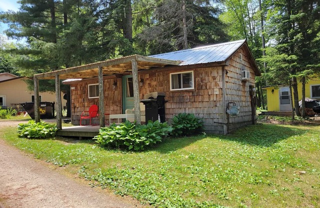 Cottage #2 on AuTrain River Near Lake Superior Beach, Pictured Rocks, Waterfalls