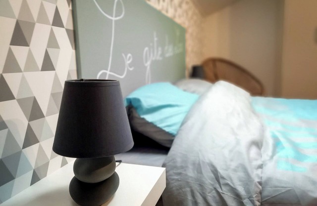 Cottage 4pers center of Jura between lakes and mountains. Wifi/Spa.