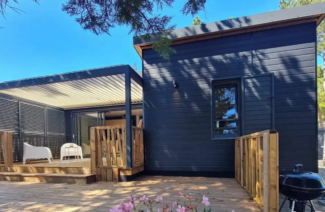 Cottage 6 Personnes Avec Piscine Couverte et Chauffée Ainsi Qu'à 300 m de la mer