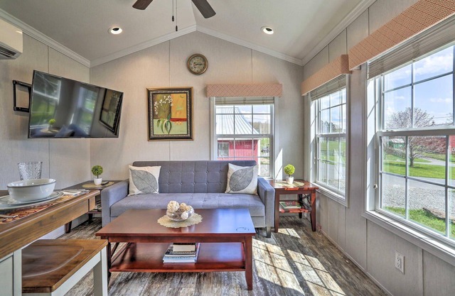 Cottage Complex Family & Pet-Friendly Spring Midweek - 35% OFF Promo