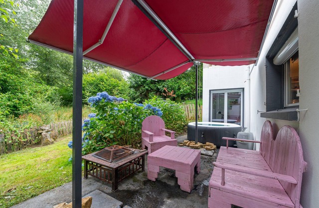 Cottage "Domaine Moulin Blanc - Gwenn Ha Du" with Private Terrace & Wi-Fi