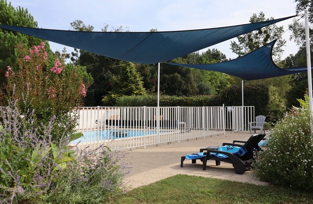 Cottage of 6 persons with pool
