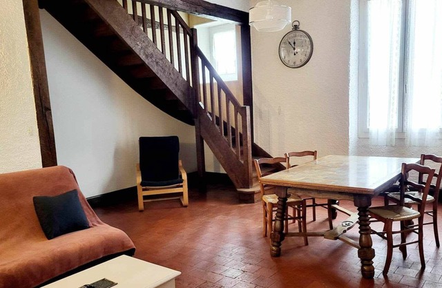 Cottage "Gîte La Grande Maison" with Private Terraces & Wi-Fi