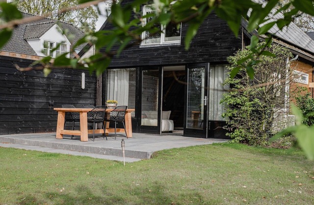 Cottage in Leenderbos near Nature Reserve