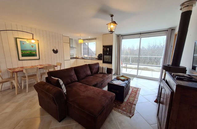 Cottage in Sologne with Activities & Balloon Flight