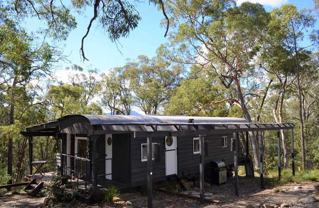 COTTAGE IN THE BUSH