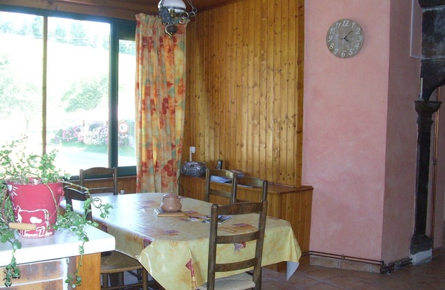 Cottage in the heart of a farm in the Jura, with 2 bedrooms