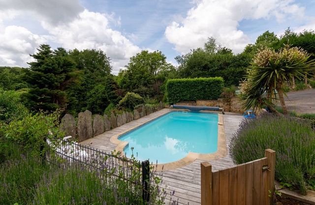 Cottage 'Les Sapins' with Shared Pool, Shared Terrace and Wi-Fi