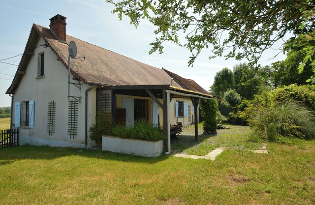 Cottage on the edge of a pretty village with restaurant - classé 3 étoiles meuble de tourisme