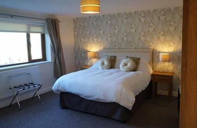 Cottage Shared Bathroom at Forest View Holiday Park