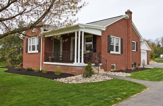 Cottage Style guest house centralized in Lancaster County
