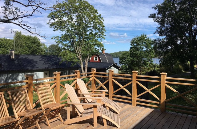 Cottage with ocean view on Rindö Island 45 min from town
