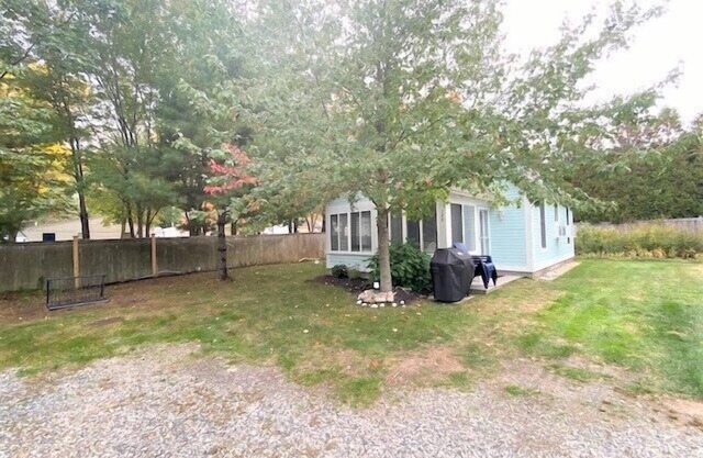 Cottages at Summer Village, fully furnished cottage, Wi-fi, heated pools, hot tub