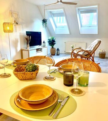 Cottbus-Apartments - Beige Apartment I privat I Wifi I Küche