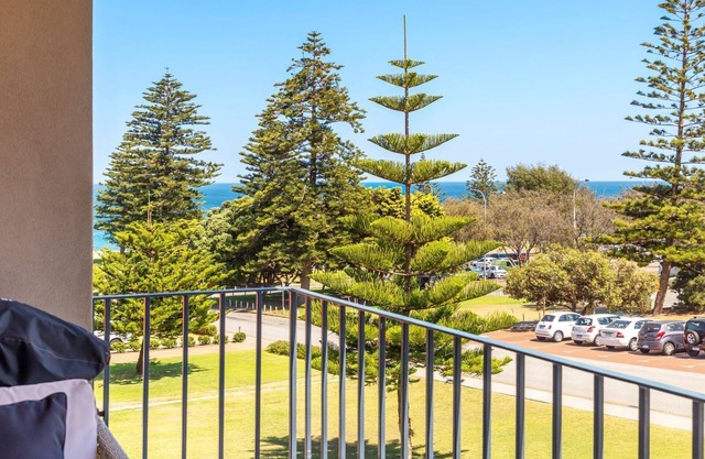 Cottesloe Marine Apartment