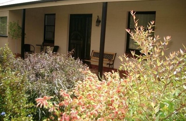 Cotton Palm Cottage - Your Home Away From Home