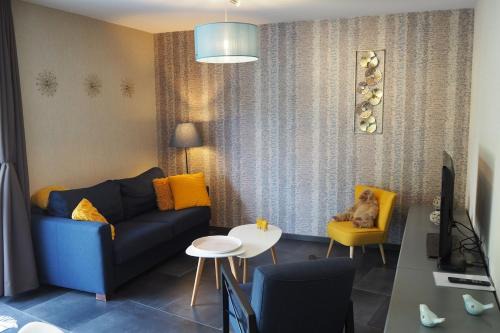 Couette et fourchette-Gite-Jacuzzi et jardin à Maredsous