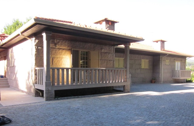 Country house situated in a quiet area between Guimarães and Braga