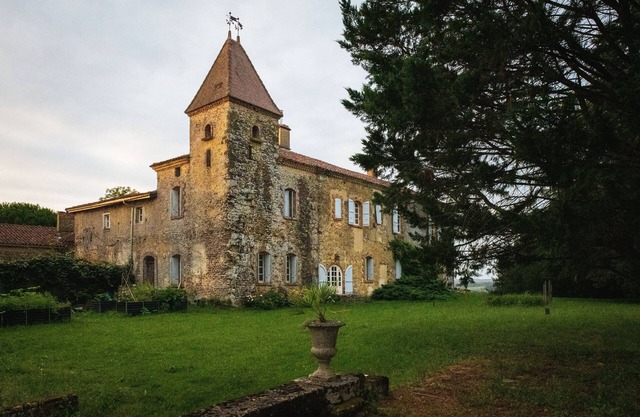 Country Comfort and Historic Charm