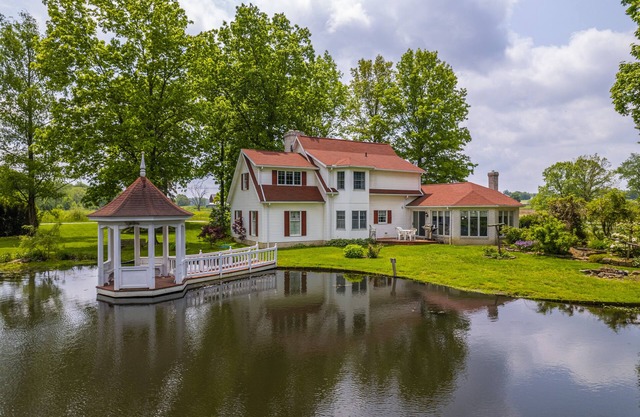 Country Cottage, Offers a quiet peaceful getaway!