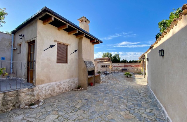 Country House 'La Mambla De La Ribera 2' with Mountain View, Shared Garden and Wi-Fi