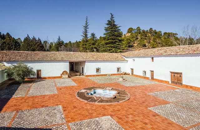 Country house next to the Jucar river