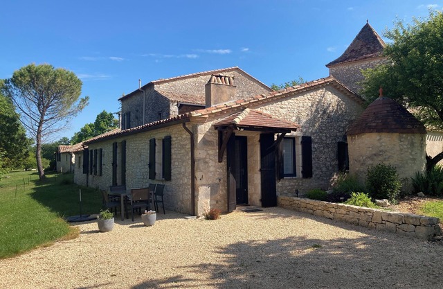 Country gite with view of Monflanquin