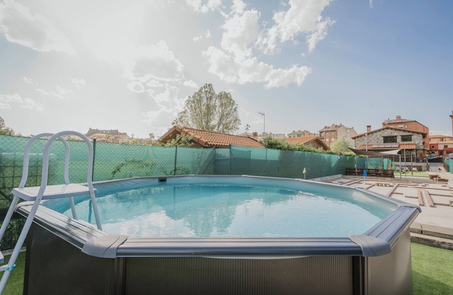 Country House 'La Puerta Del Río Lobos I' with Private Pool, Shared Terrace and Wi-Fi
