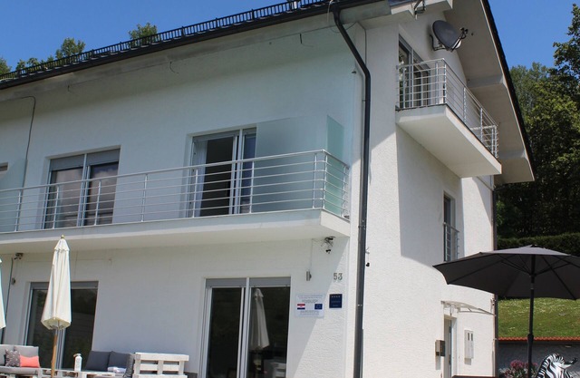 Country house Anton in Croatia - stylish vacation home with pool for up to 10 guests!