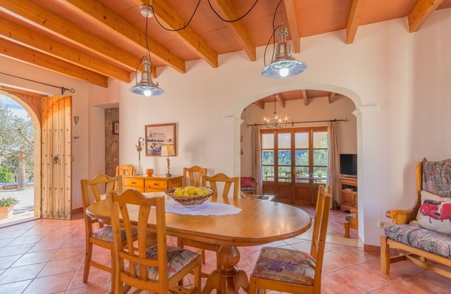 Country House Banyols with Pool