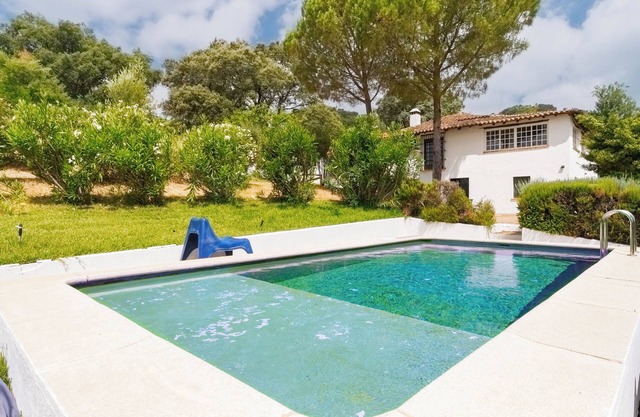 Country House 'Collado' with Mountain View, Wi-Fi and Air Conditioning