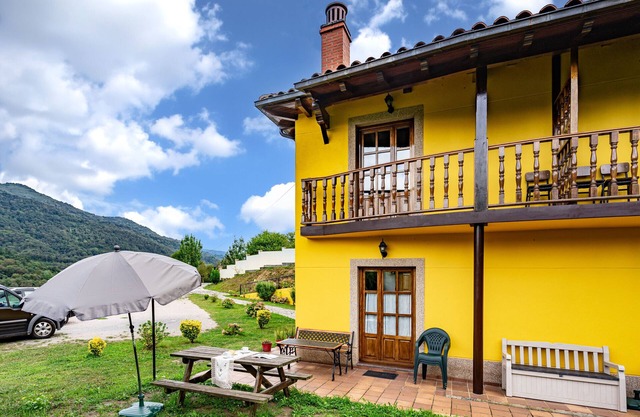 Country House 'Socastillo A' with Mountain View, Private Terrace and Private Garden