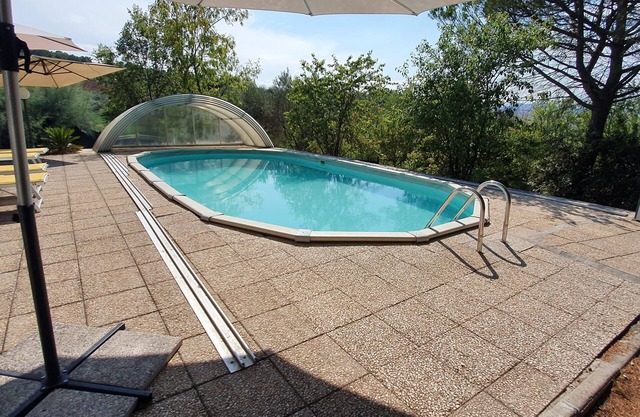 Country House vignette