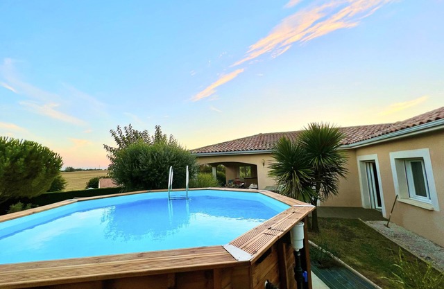 Country house with swimming pool