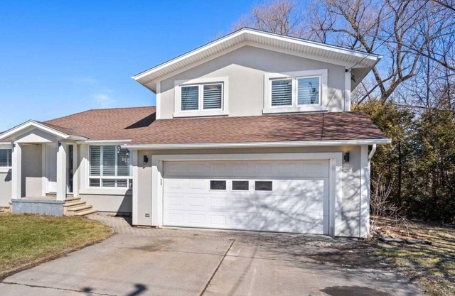 Country in the City Newly Renovated 3 Bedroom 5 Bed Vacation Rental