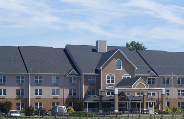Country Inn & Suites by Radisson, Burlington (Elon), NC